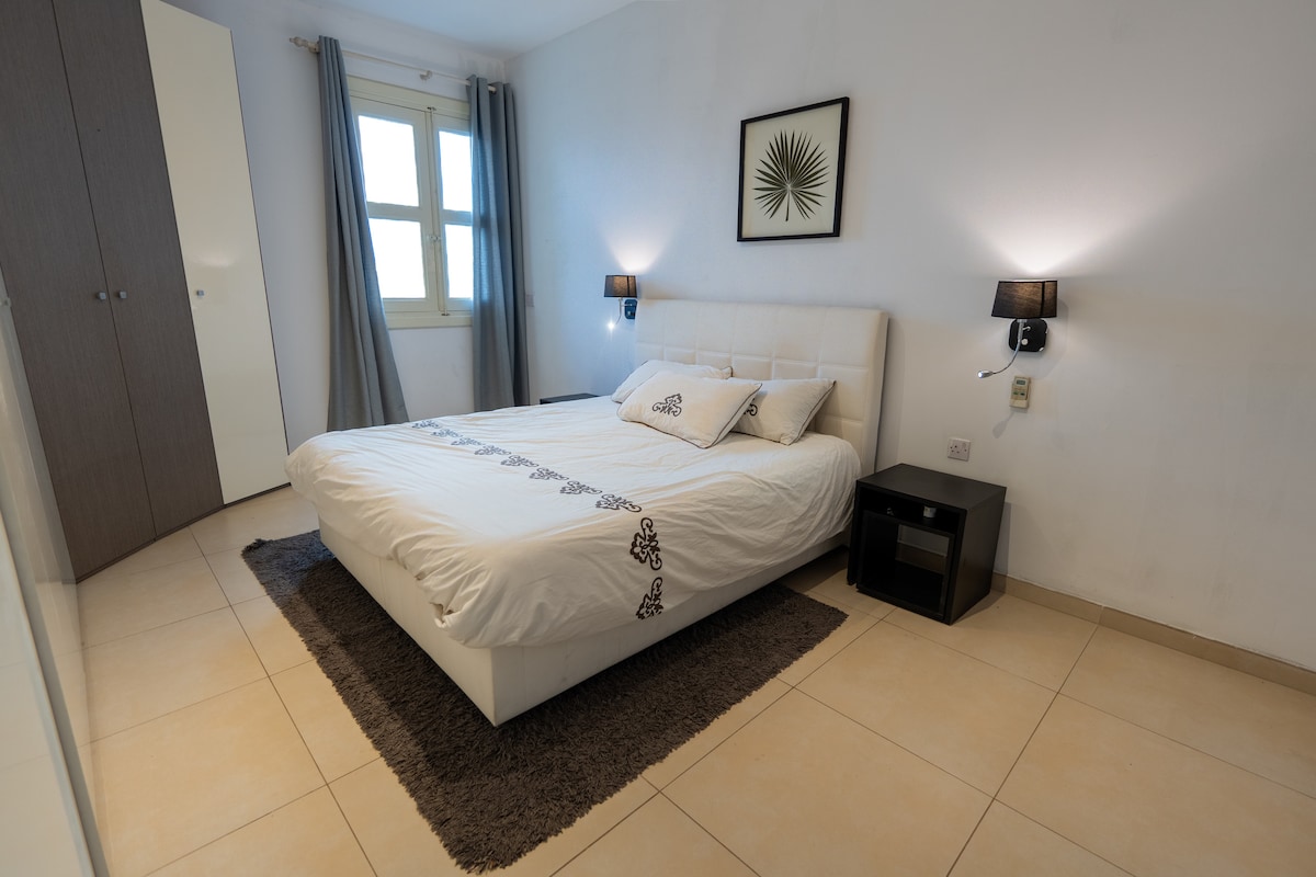 EN-SUITE  in the heart of Sliema