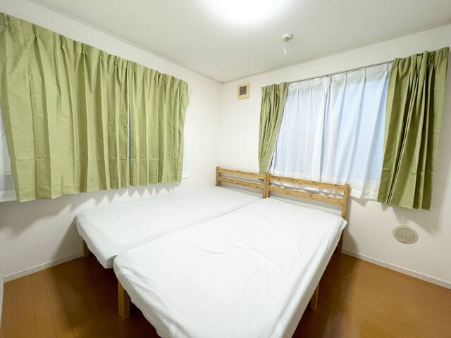 New: 3BR/7 Beds/Near Shinjuku/7min to H.Shinjuku gallery image 3