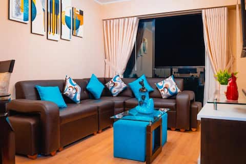 Between Miraflores and San Isidro, with Gym and Grill.