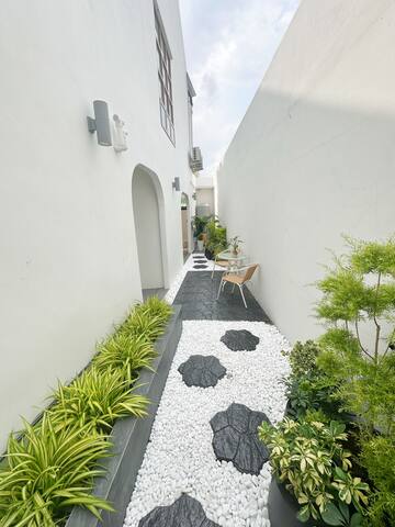 Phawana | Cozy 3BDs Home, 450m to BTS gallery image 5