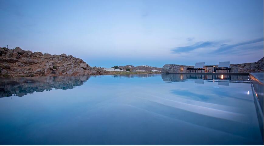 Private Villa Verdigris, Infinity Pool Sea Views. gallery image 2