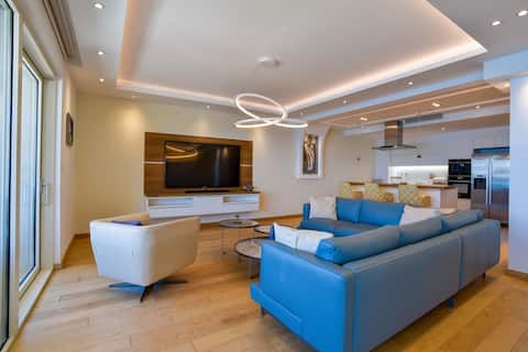 Successful Airbnb property: Becici Luxury Beachfront Condo at the best spot in Rafailovići