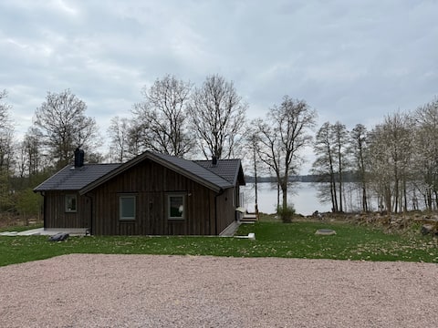 Lake & Forest Escape in Skeinge