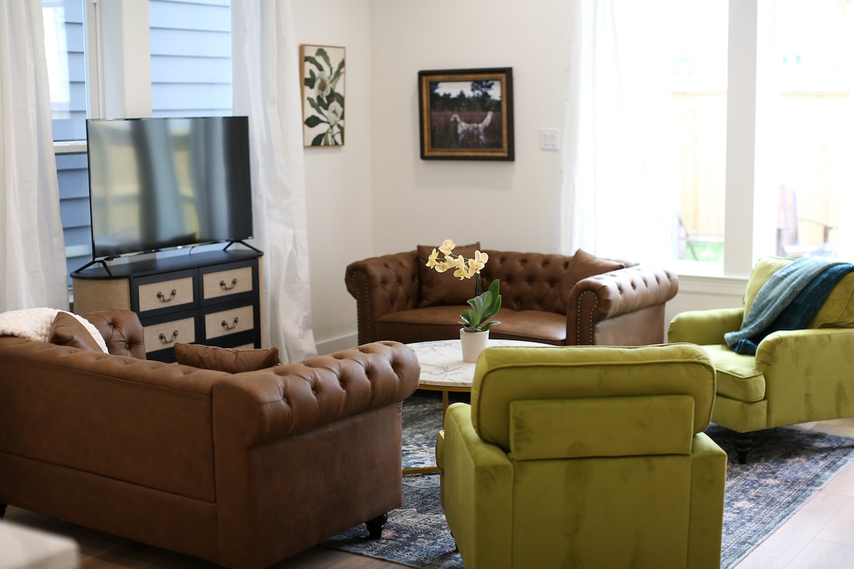Popular Airbnb listing: Private 4BR •FIFA Events •Medical Center •UH Area in Greater Ost / South Union