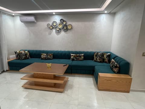 Top performing Airbnb: luxury apartment with pool view 3 min from the sea in Bouznika