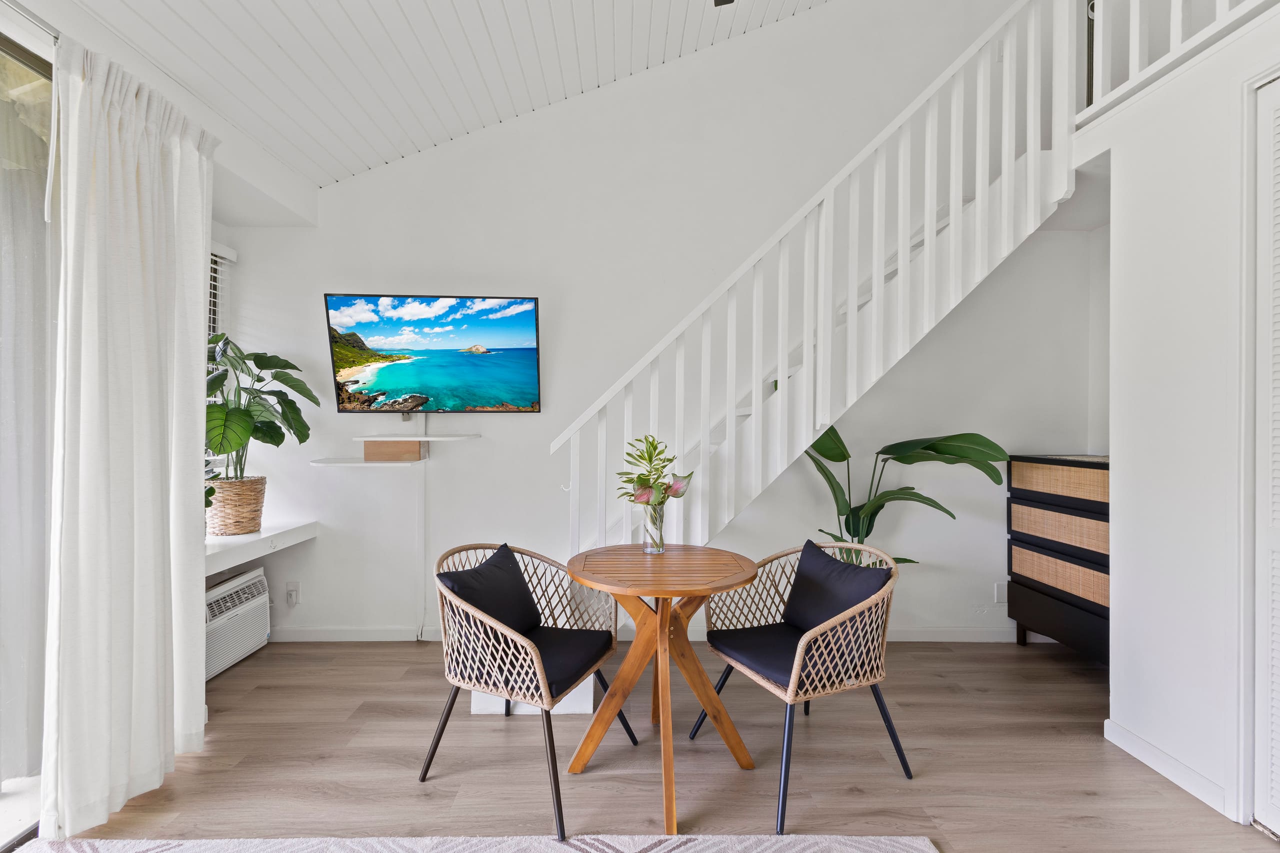 1BR Loft on Golf Course | Walk to Turtle Bay Beach - Image 10