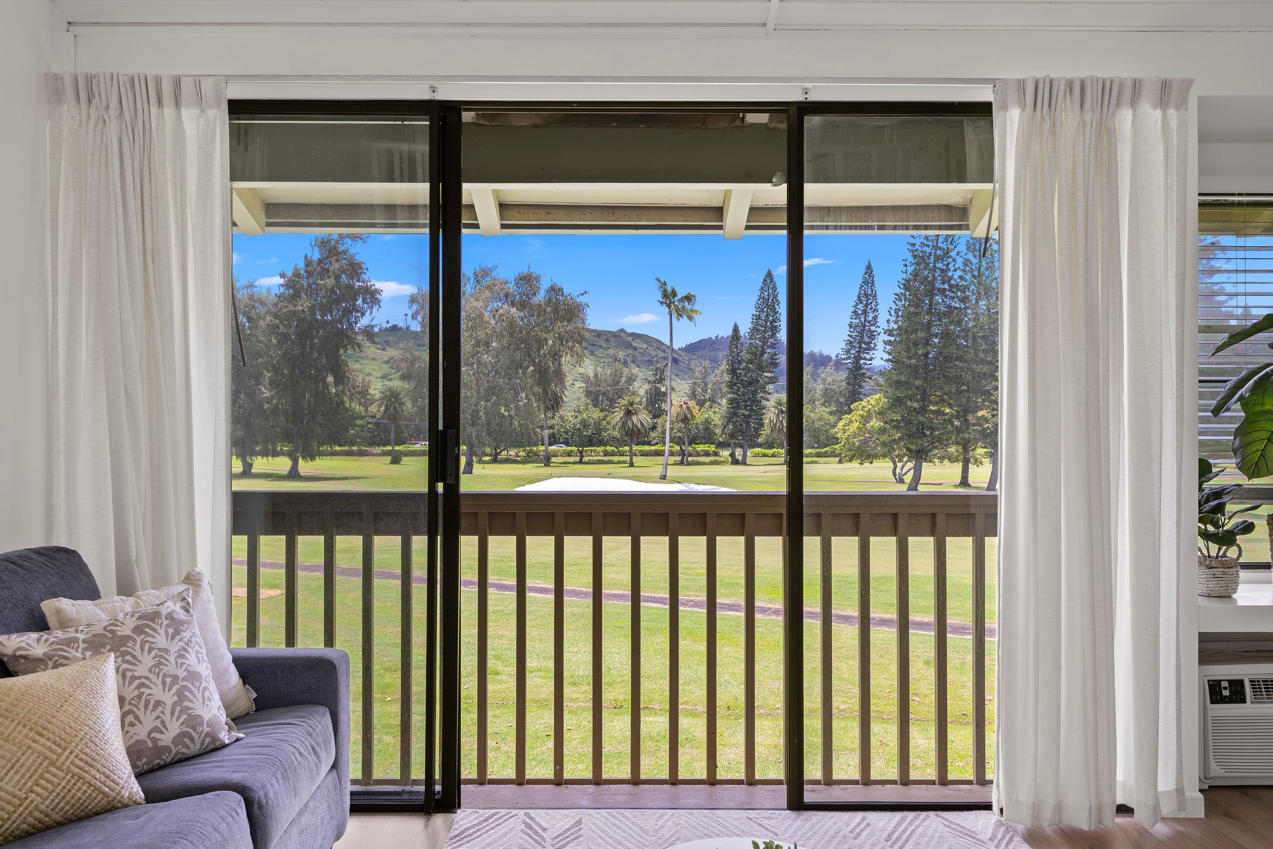 1BR Loft on Golf Course | Walk to Turtle Bay Beach - Image 3
