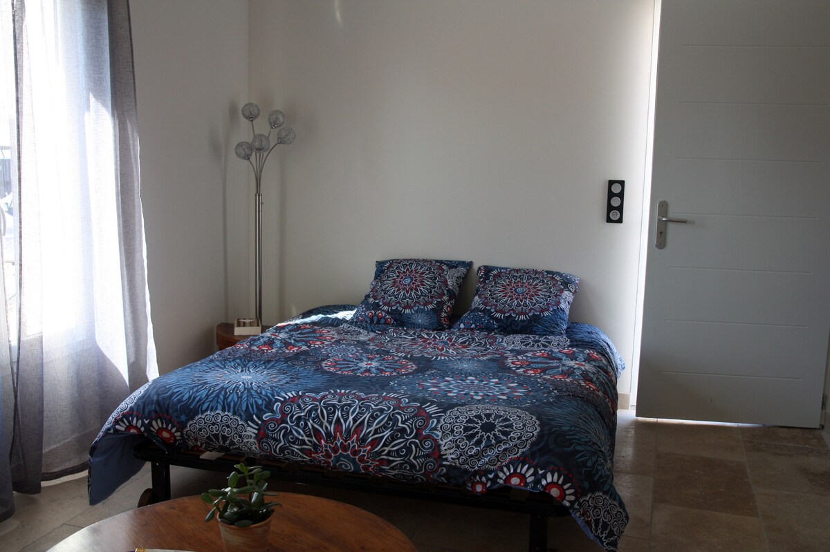 მისაღები ოთახი