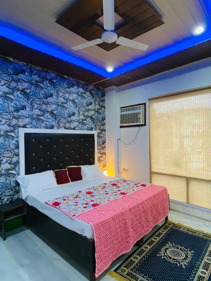 57 Mins From Taj | Bharat Villa  Sunrise Balcony - Agra