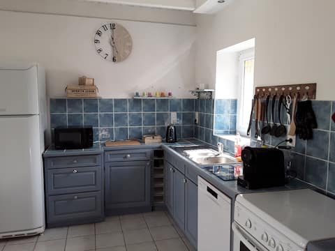 Popular Airbnb listing: Brignogan house near the sea in Plounéour Brignogan Plages