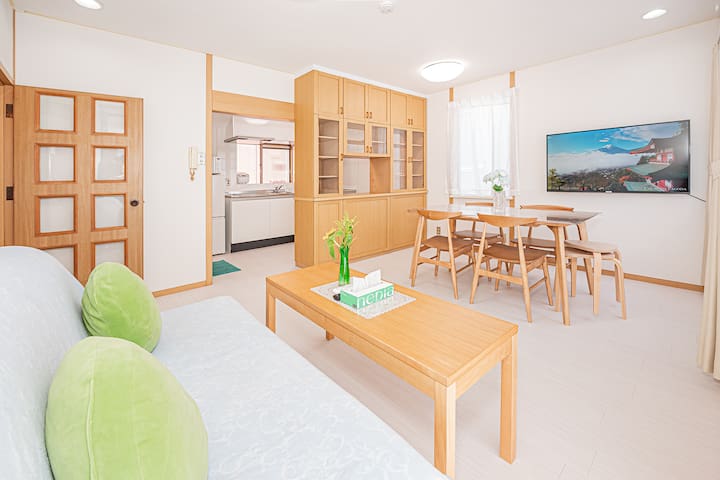 Central Shinjuku 2BR Family Apartment Fit 8 guests