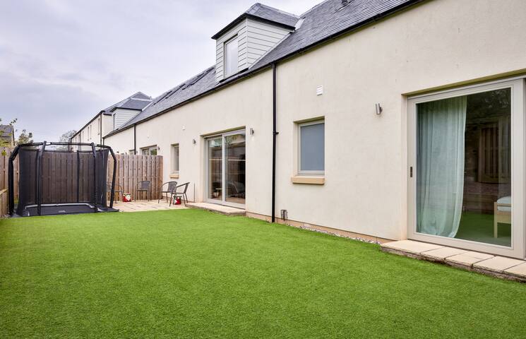 Brunstane House – 15 mins to City Centre gallery image 4