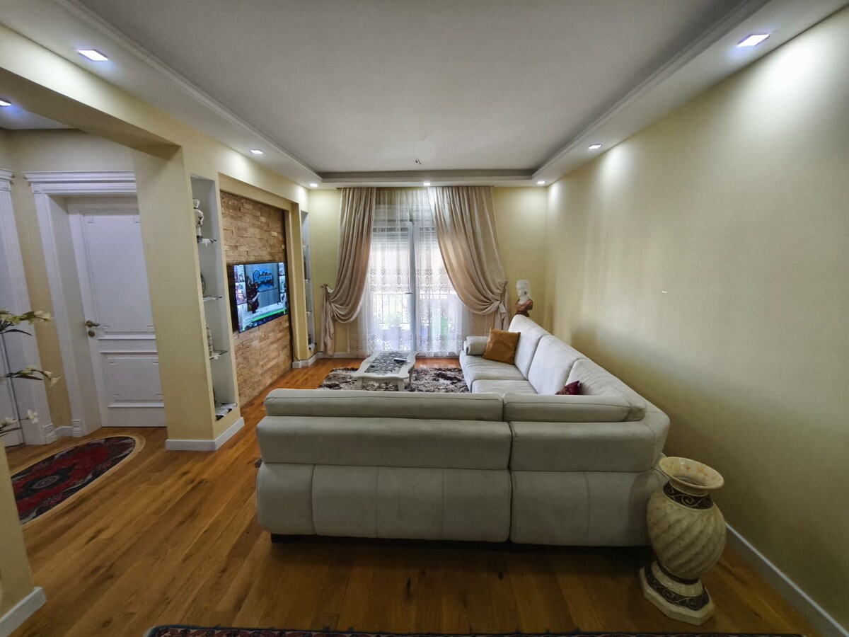 Listing 1414382660466433911