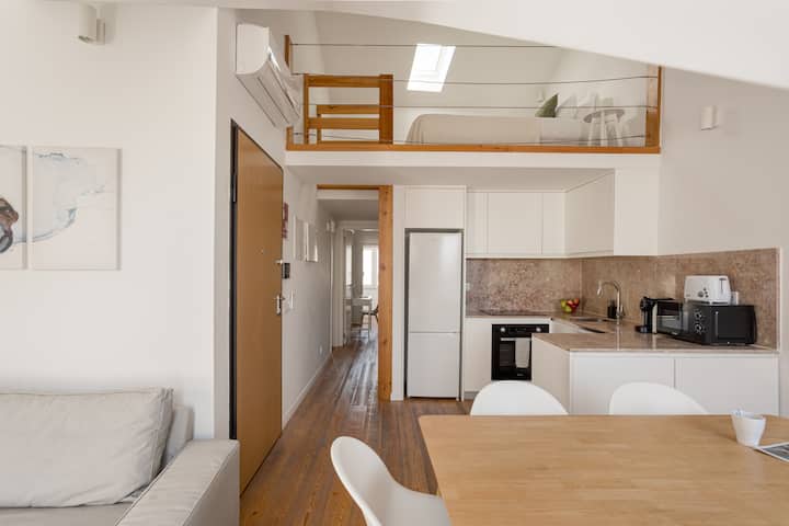 Bridgeview Alcântara  The 3br Loft Edition - Amadora