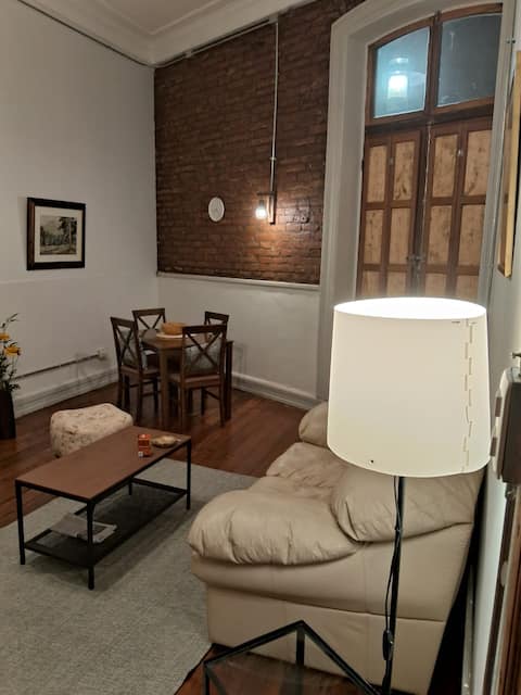Successful Airbnb property: Beautiful apartment in Cerro Alegre in Valparaíso