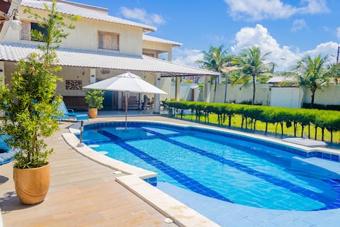 Anúncio popular: Beautiful house! 150m from the sea 6 suites with air conditioning em Beberibe