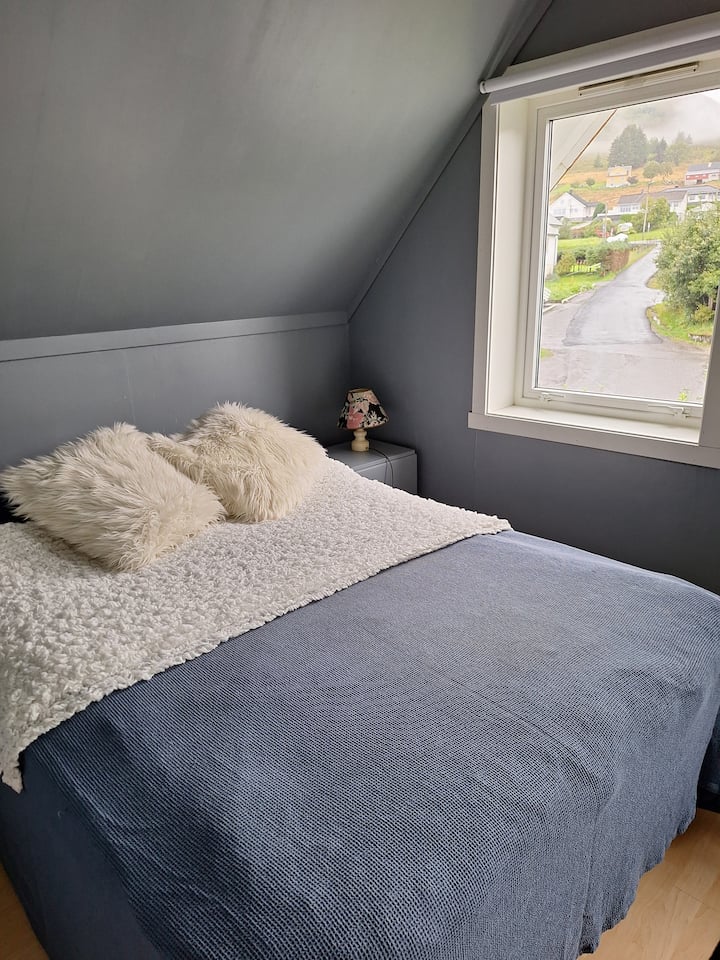 საძინებელი 1