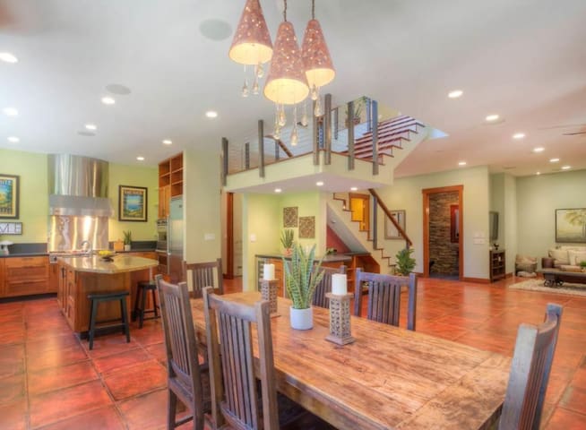 Montclair Mountain House Getaway gallery image 3