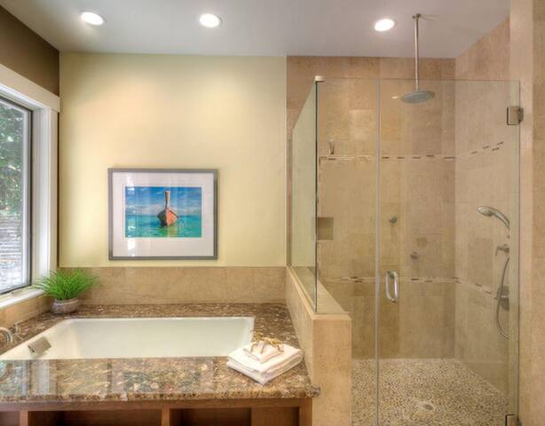 Montclair Mountain House Getaway gallery image 2