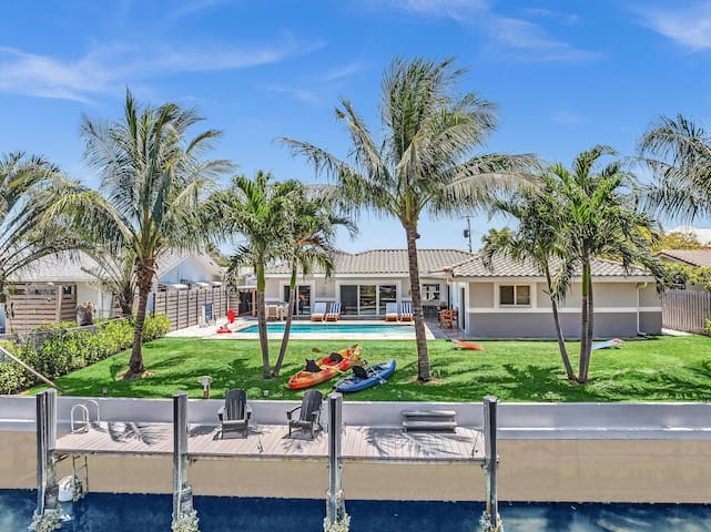 Sandy Cove! ClNEMA+3mi BEACH+Kayak+BOAT Rental!