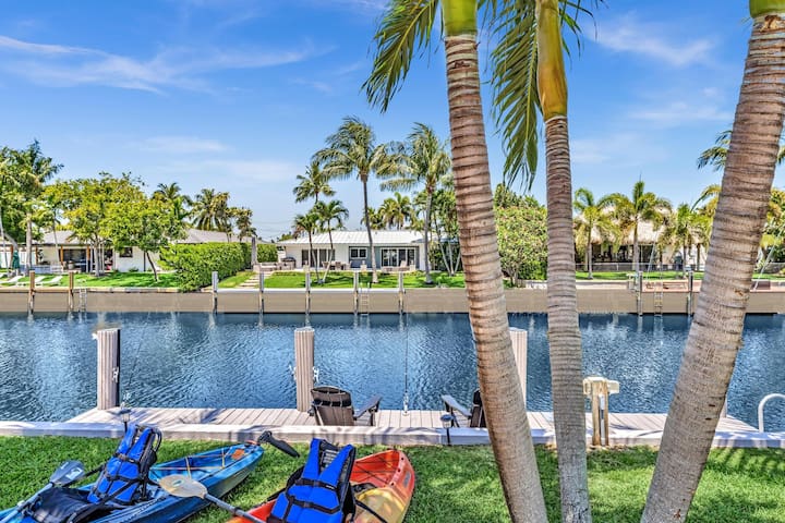 Sandy Cove! 1mi beach+HtdPool+BOAT Rental+ClNEMA!