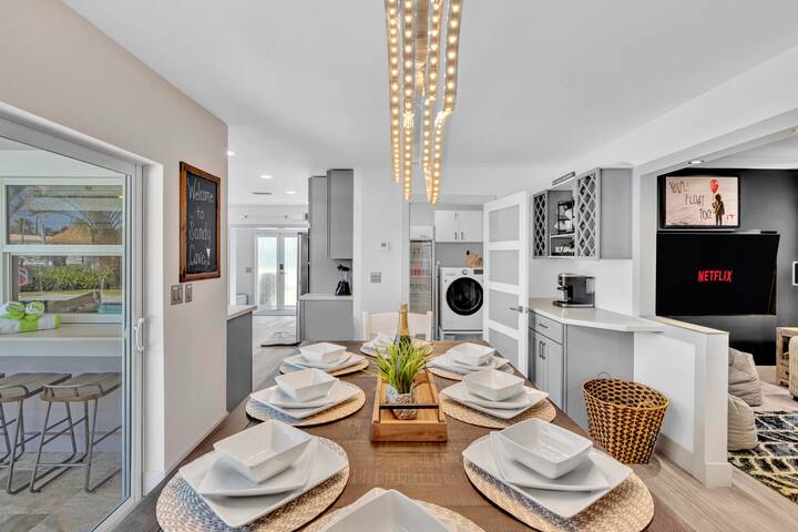 Sandy Cove! ClNEMA+3mi BEACH+Kayak+BOAT Rental! gallery image 3