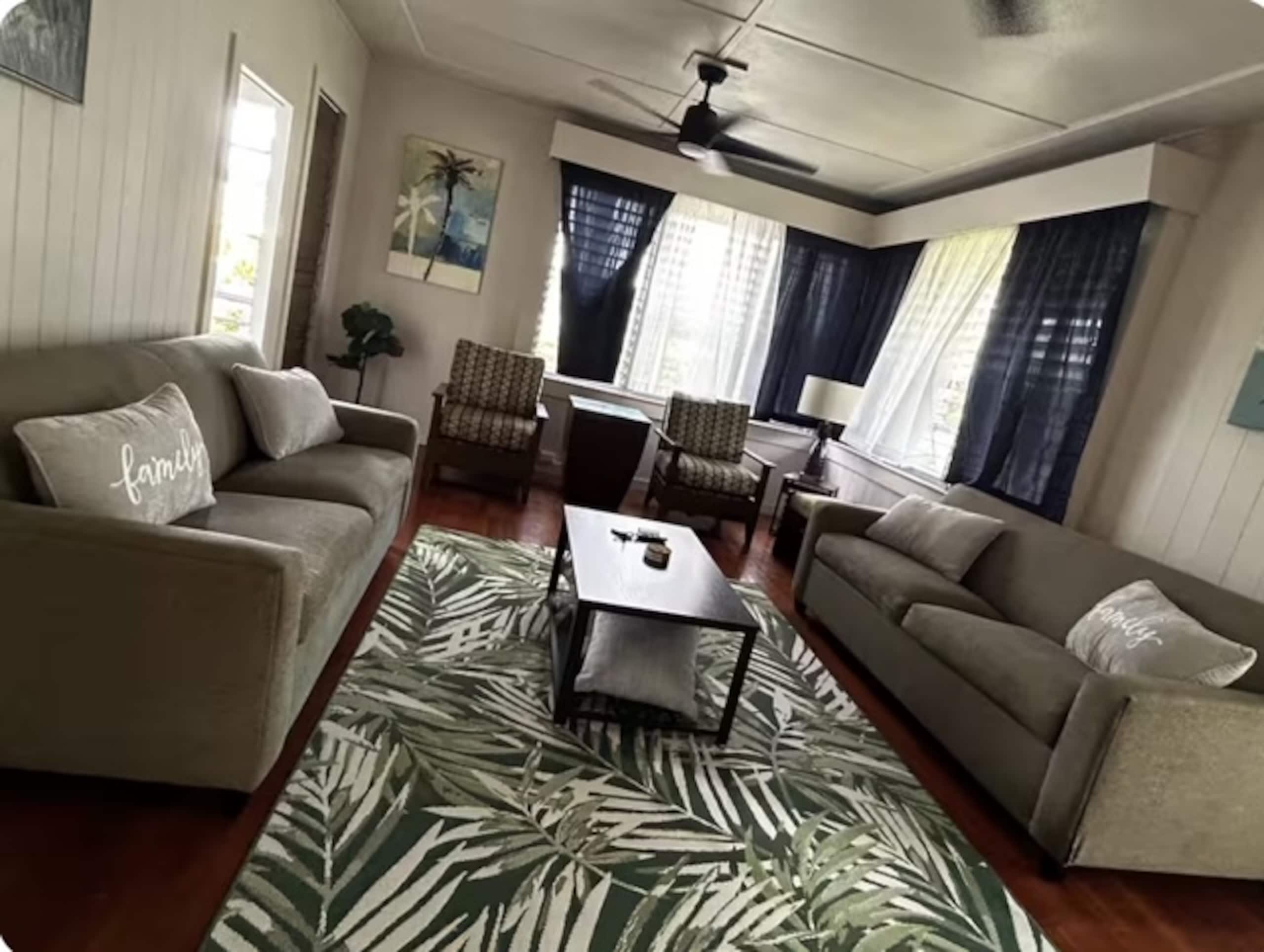 Home in Hilo · ★4.8 · 3 bedrooms · 6 beds · 2 private baths - Image 1