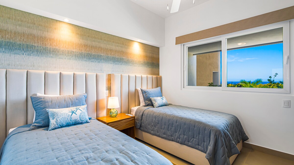 Dormitorio,Foto de toda la habitación,Vista (de la propiedad / habitación)