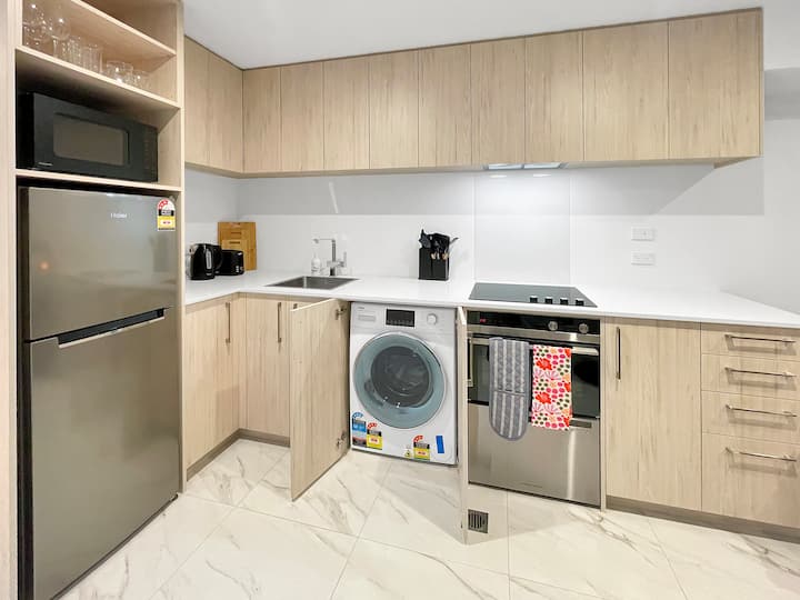 Cbd Gem - Studio On Allen Street - West Coast