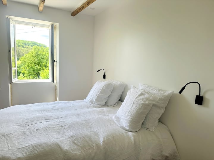 1er étage 
salle de bain privative (grand gite) 