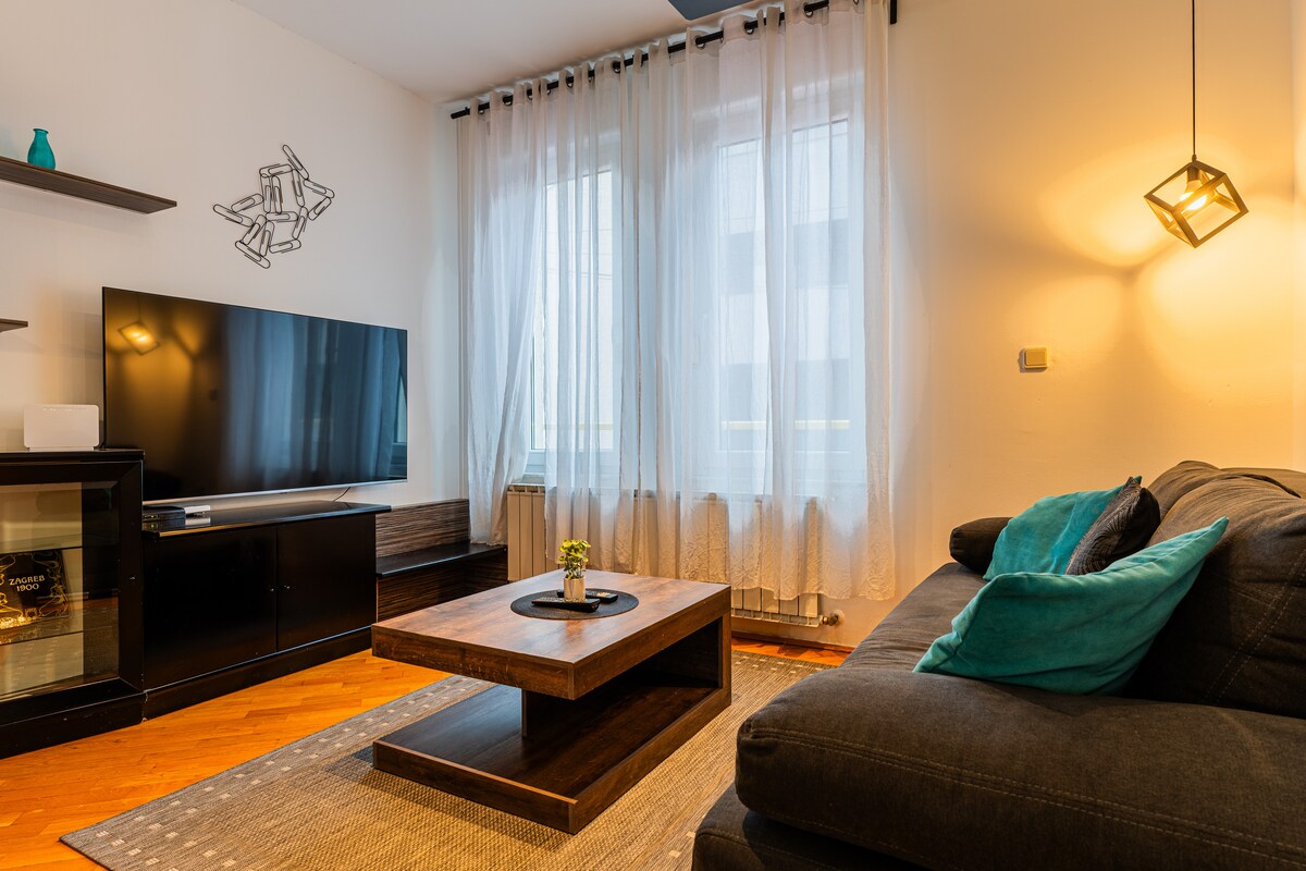 Corner Apartment