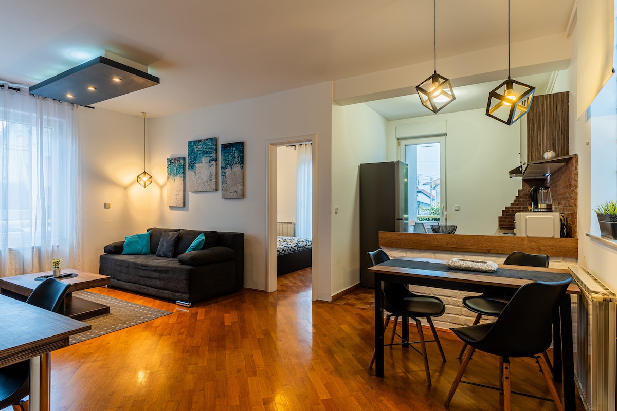 Corner Apartment
