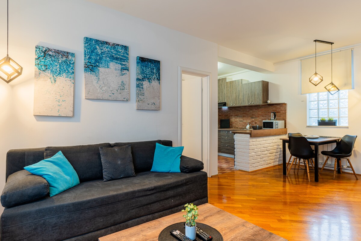 Corner Apartment