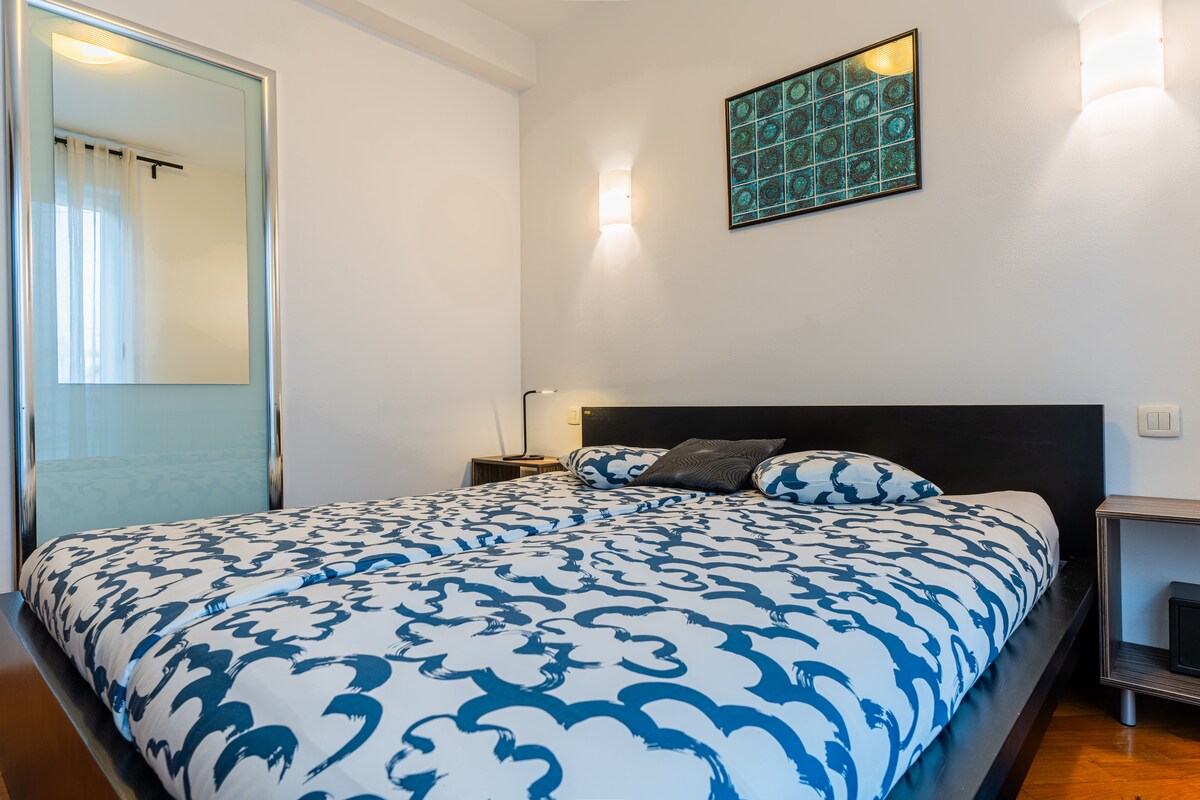 Corner Apartment