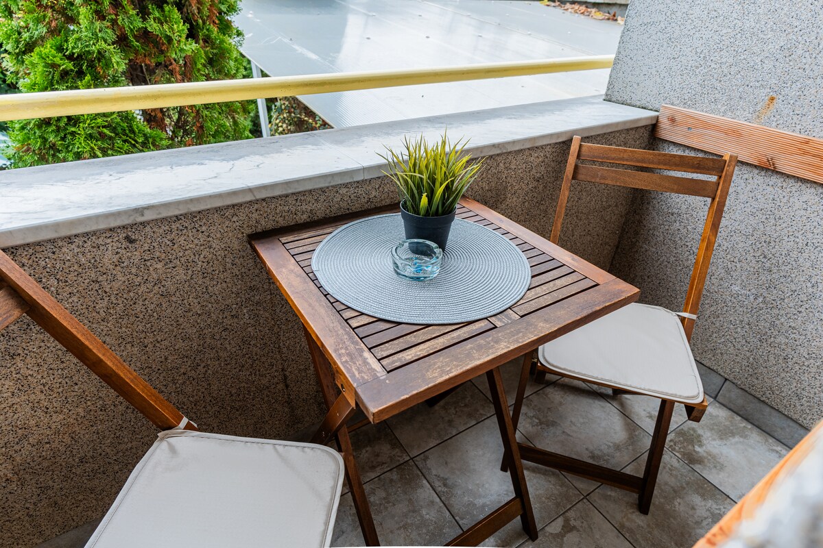 Corner Apartment