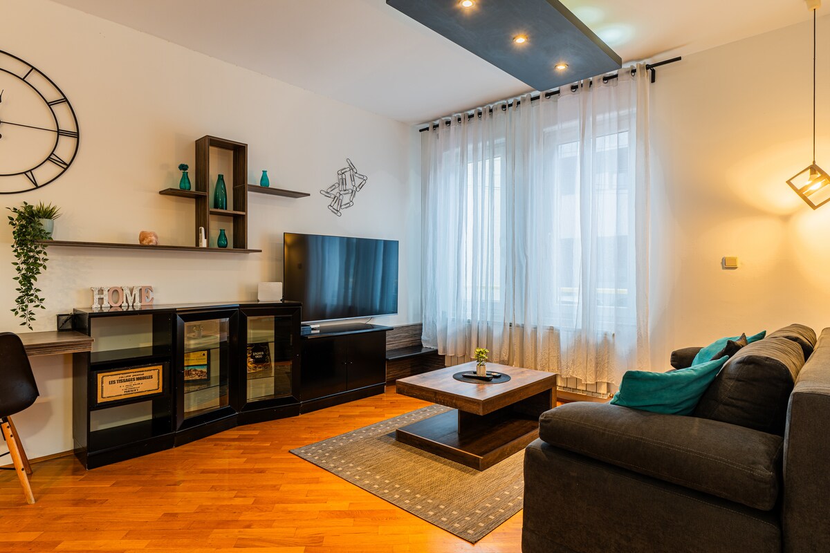 Corner Apartment