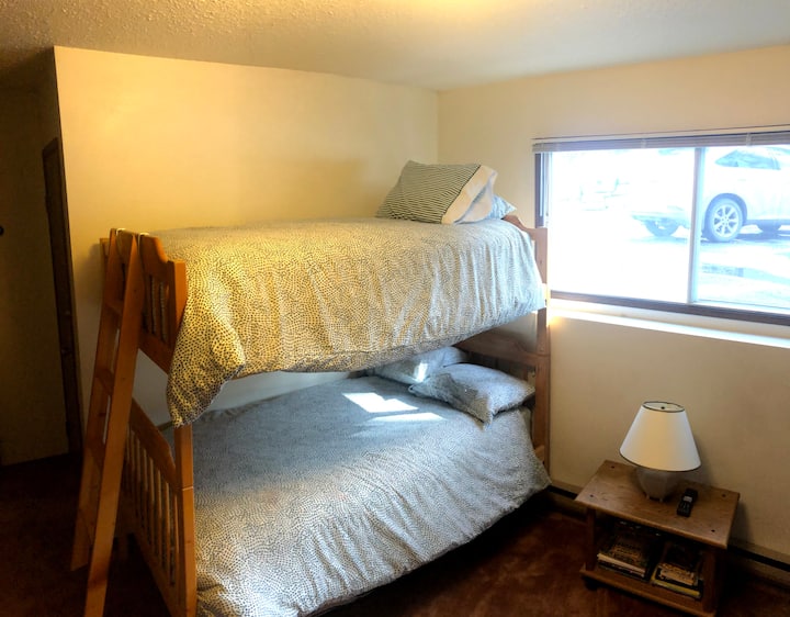 Troisième chambre (2 lits superposés)