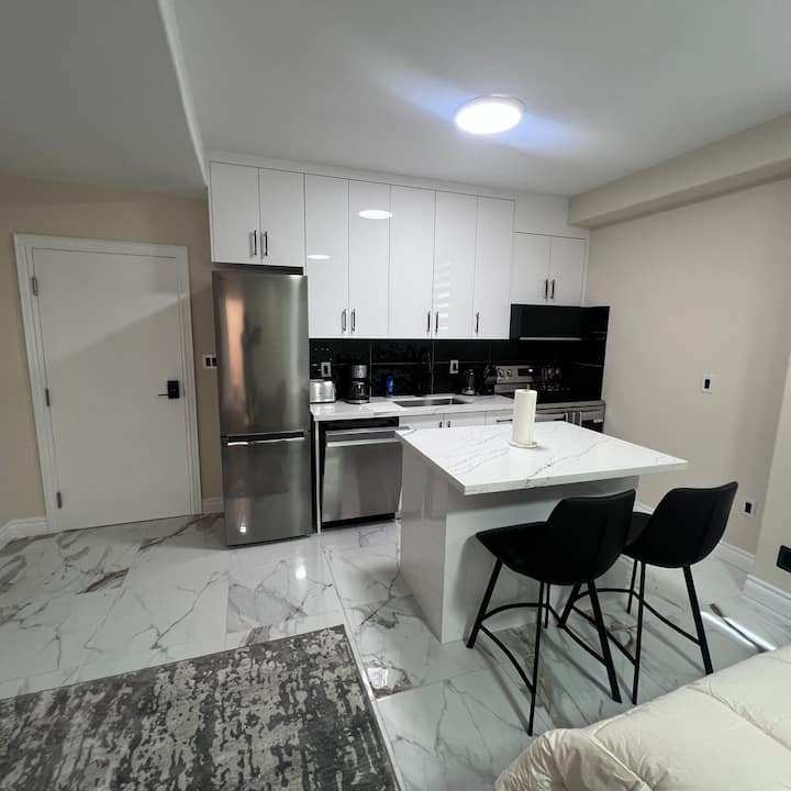 Luxury Studio Apartment 1b - Port Hope