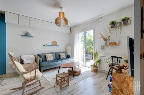 L'Érudit / House with garden / 9 V. / Parking