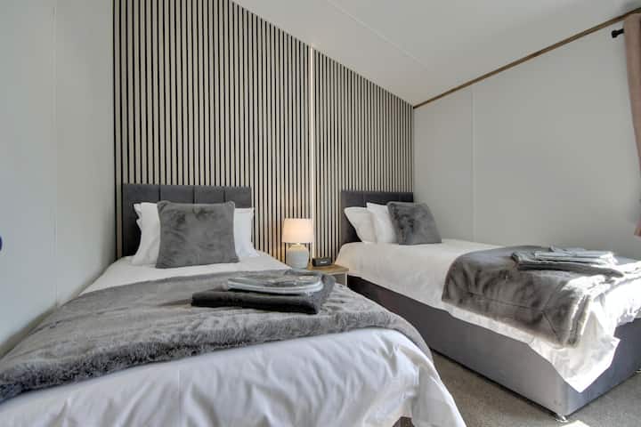 Lodge surroundings