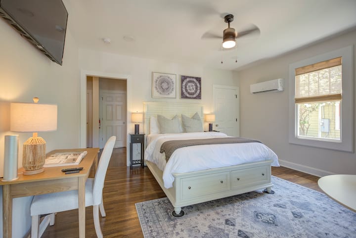 Welcome To Mint & Park – Unit B - Fourth Ward - Charlotte