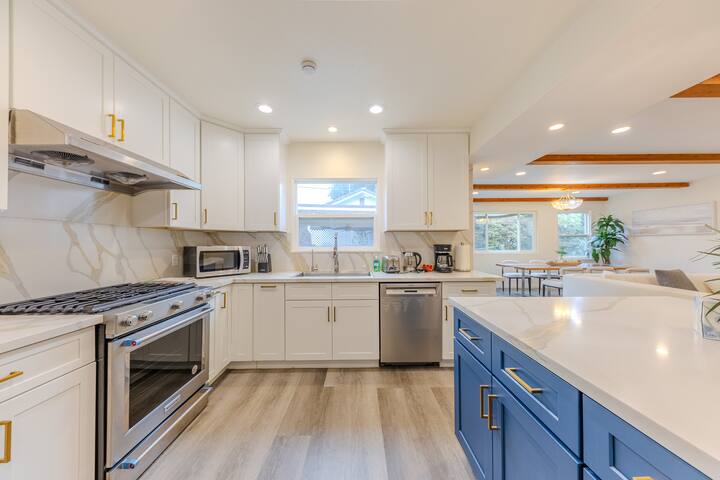 Modern One-Story Home + Relaxing Yard Space gallery image 3