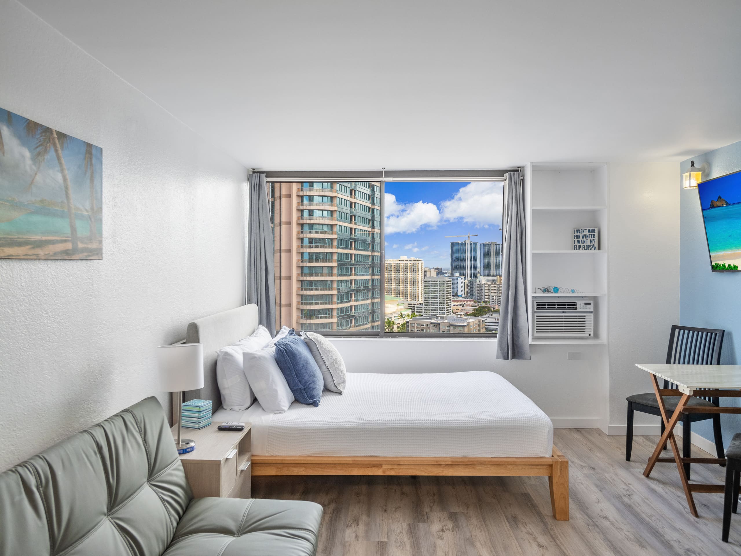 Renovated Cute Cozy Studio in Waikiki - Image 11