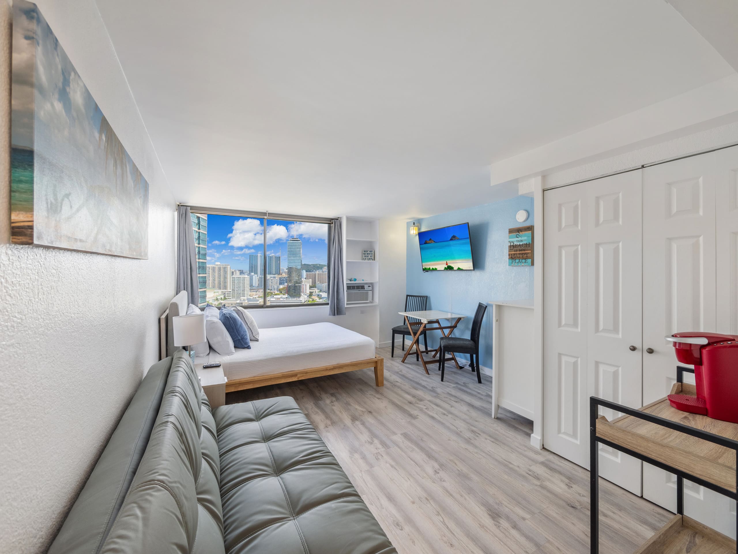 Renovated Cute Cozy Studio in Waikiki - Image 10