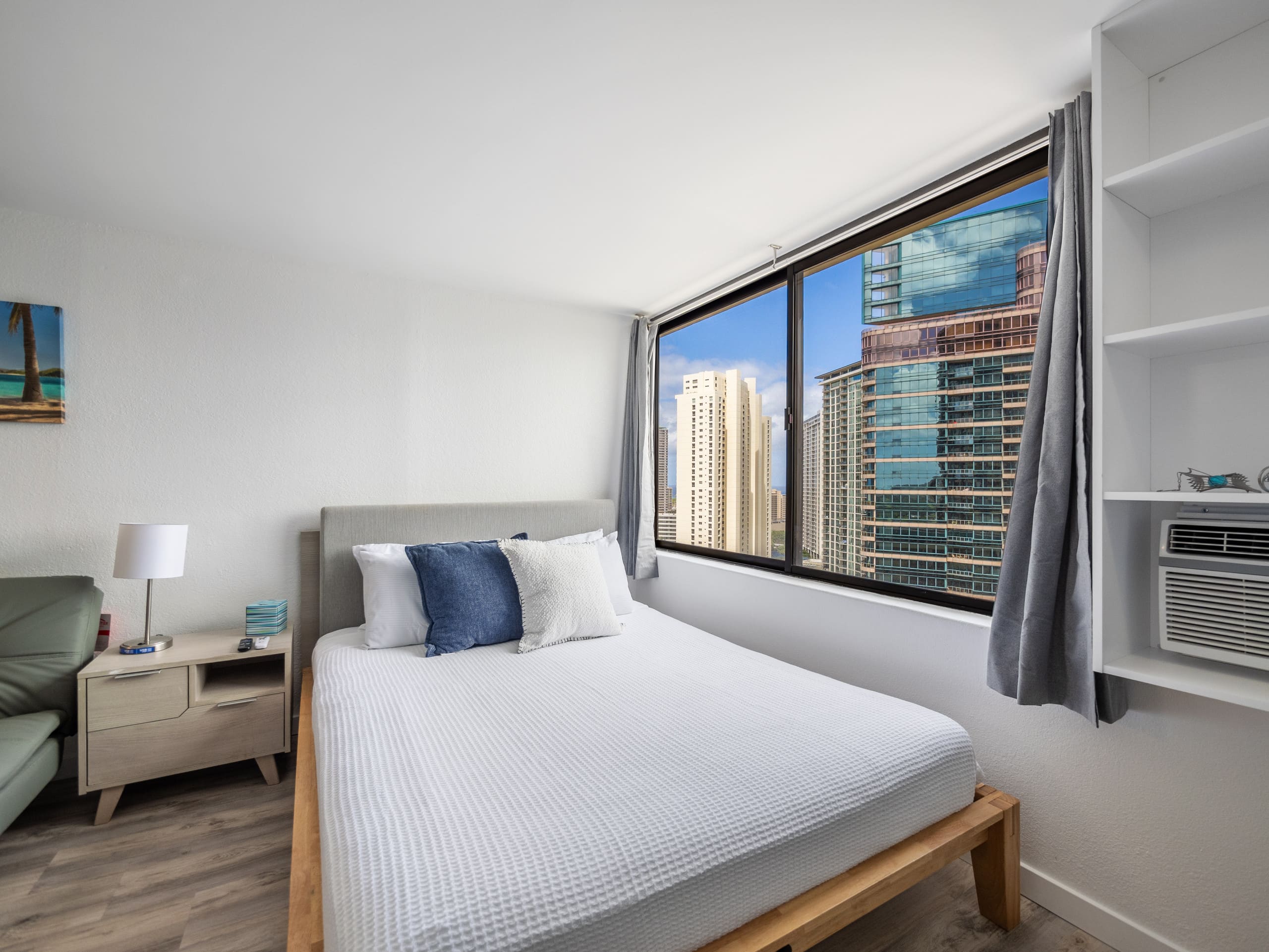 Renovated Cute Cozy Studio in Waikiki - Image 15