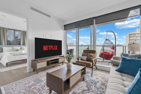Successful Airbnb property: Kensington Condo | King Bed + Banff Pass + Parking in Sunnyside