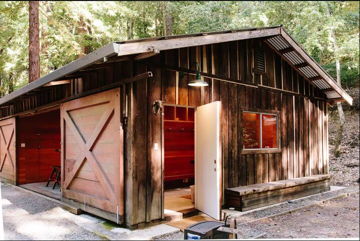 Glamping in the redwoods – Waldhaus at La Honda gallery image 5