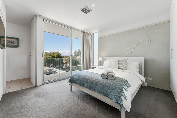 غرفة النوم 1