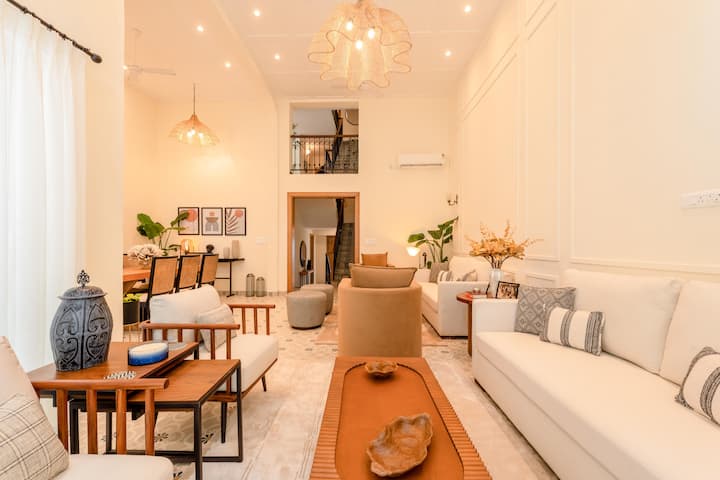 Living room image 4