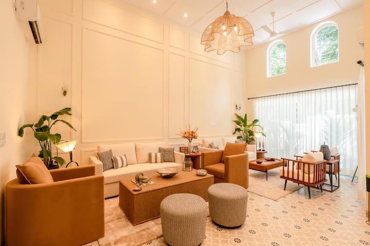 Living room image 1
